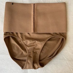 Kathy Ireland Intimates shaping brief shapewear panties size XL